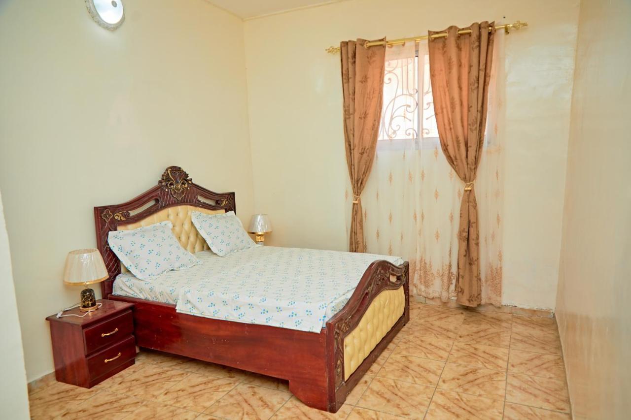 Appartement Avec Vue Panoramique Two Or Three Rooms Yaoundé 外观 照片