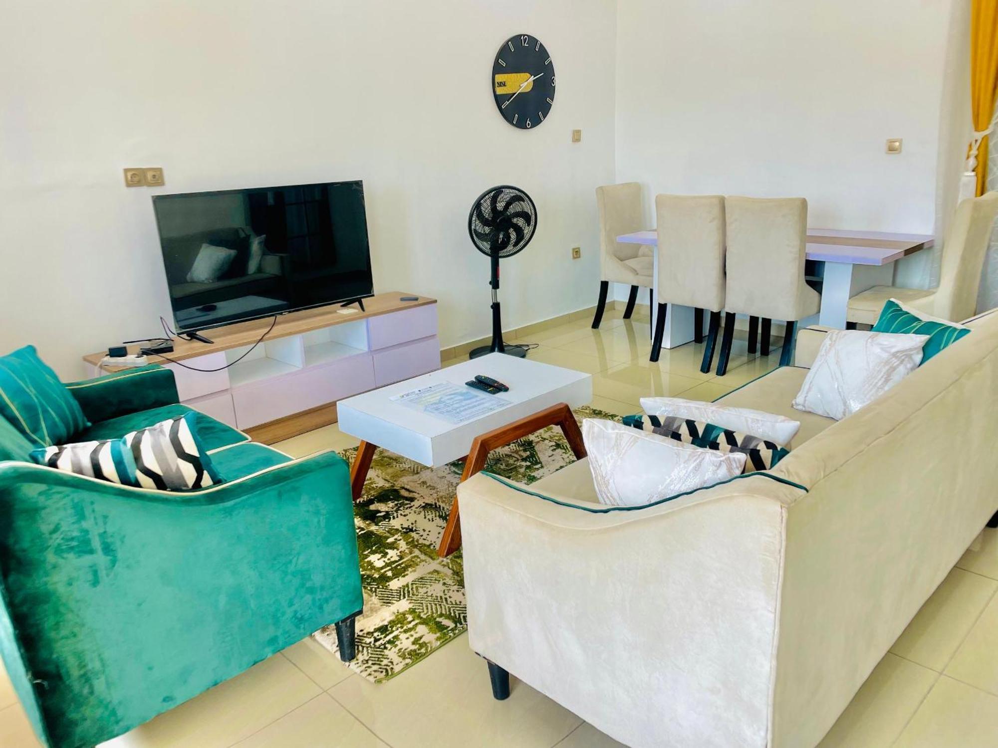 Appartement Avec Vue Panoramique Two Or Three Rooms Yaoundé 外观 照片