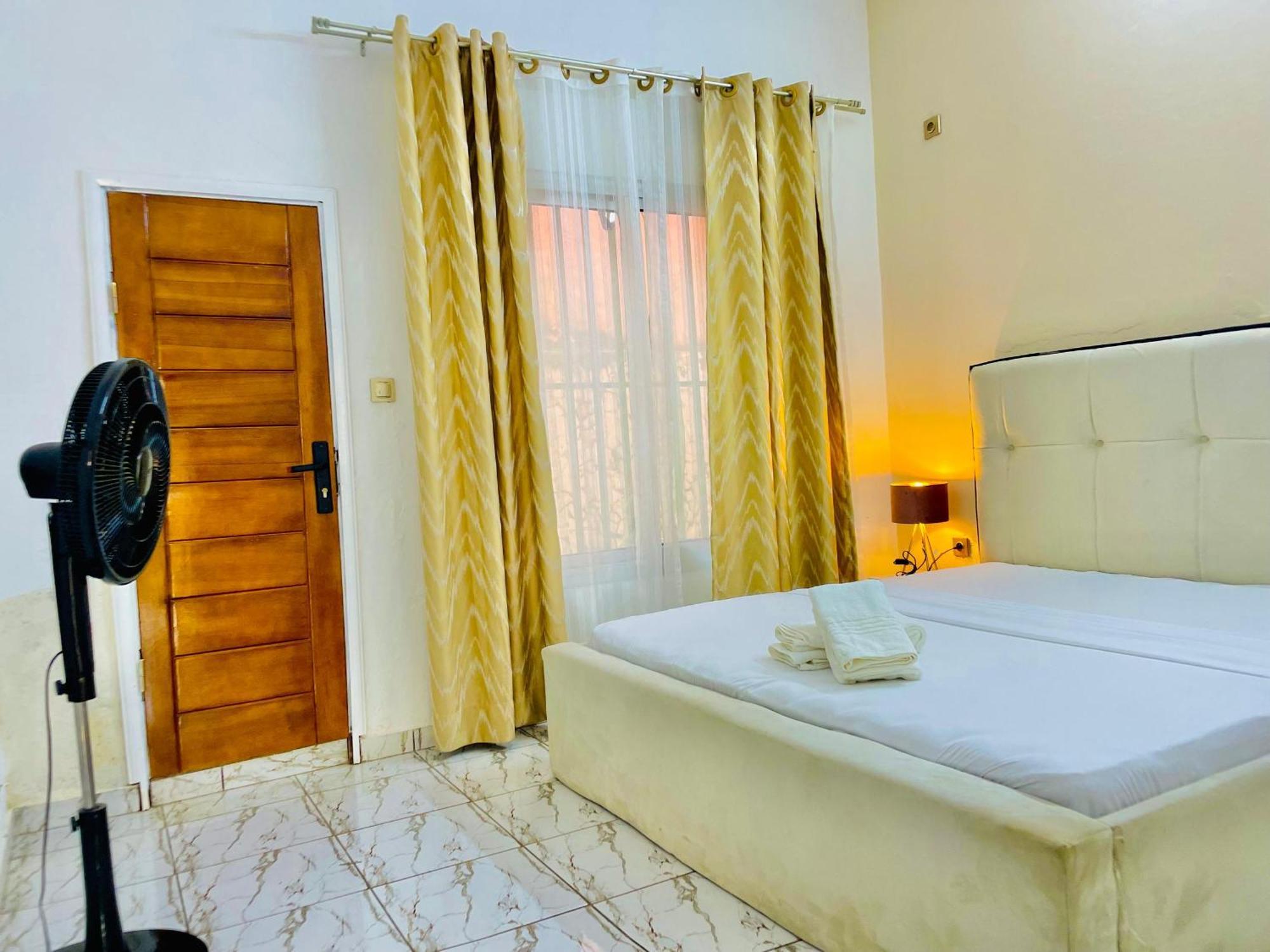 Appartement Avec Vue Panoramique Two Or Three Rooms Yaoundé 外观 照片