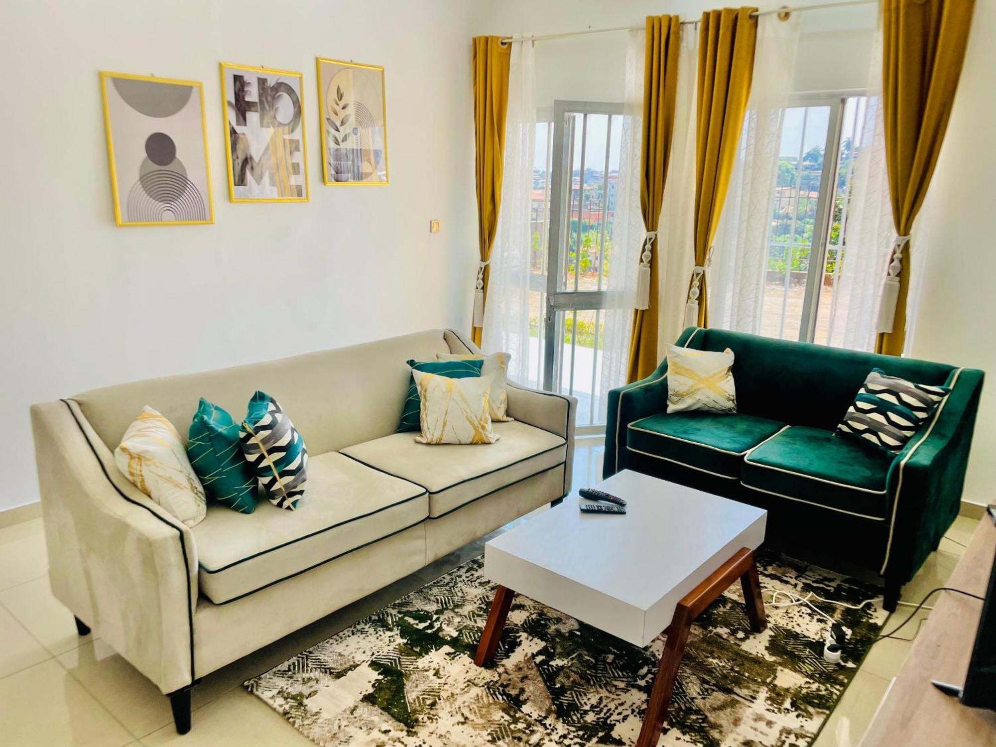 Appartement Avec Vue Panoramique Two Or Three Rooms Yaoundé 外观 照片